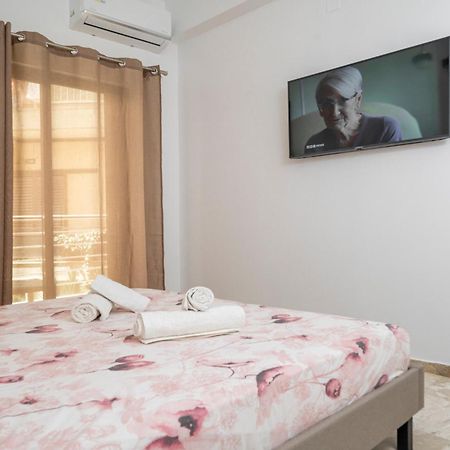 Neon 2Br Luxurious Central Apt Heraklion Bagian luar foto
