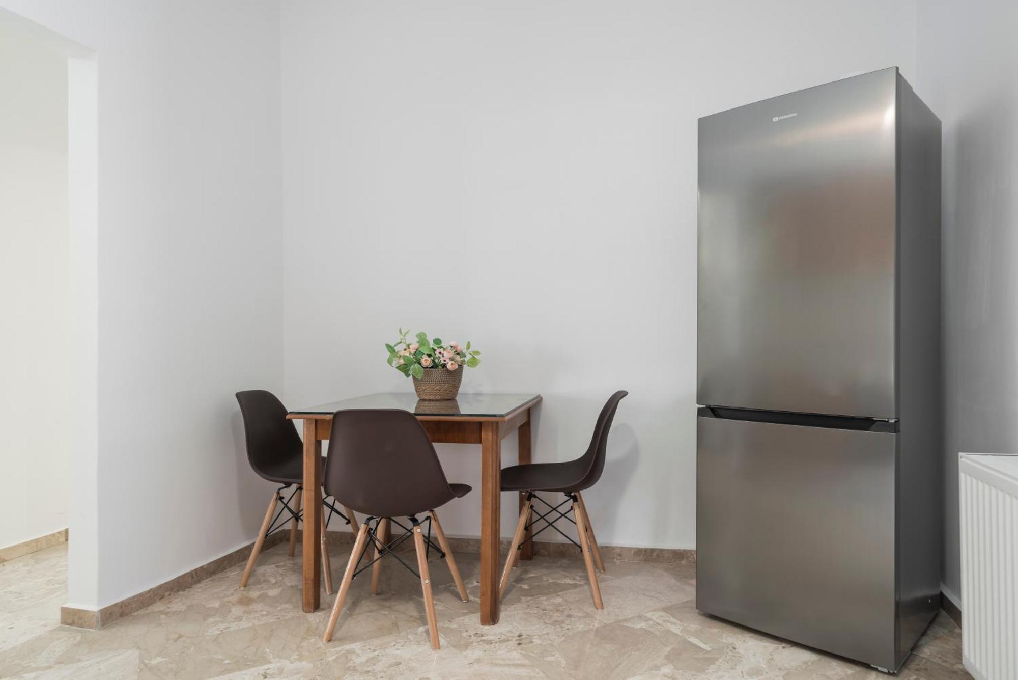 Neon 2Br Luxurious Central Apt Heraklion Bagian luar foto