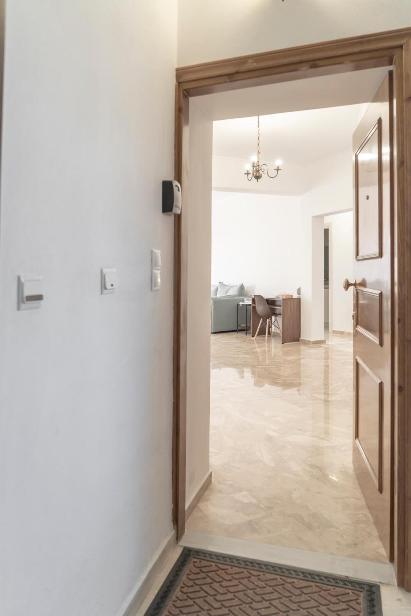 Neon 2Br Luxurious Central Apt Heraklion Bagian luar foto