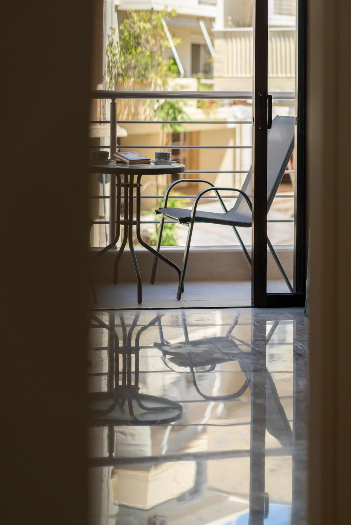 Neon 2Br Luxurious Central Apt Heraklion Bagian luar foto